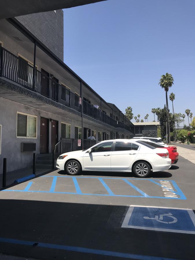 Hollywood Palms Inns & Suites Los Ángeles Exterior foto